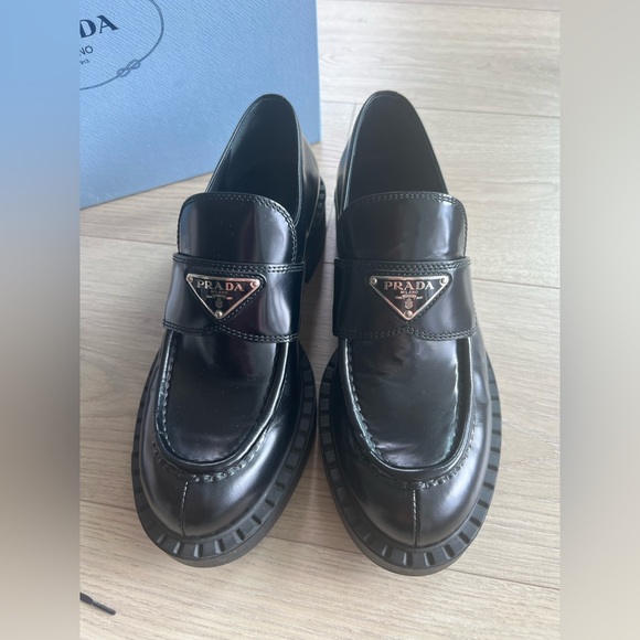 Black Prada Loafers size 37,5 (7.5US) - Picture 4 of 9